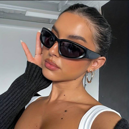 Lunettes-de-Soleil-et-Style-Guide-Complet-pour-Briller-sous-le-Soleil-à-Toutes-les-Occasions Solar Vision